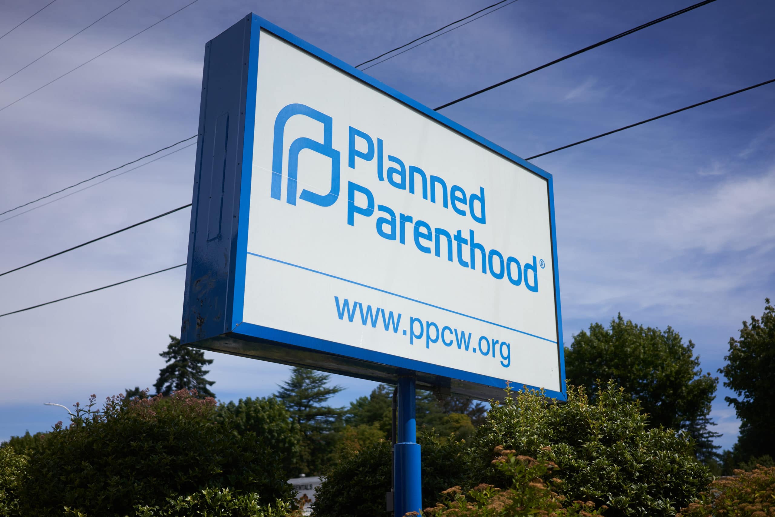 who-pays-for-abortions-at-planned-parenthood-hli