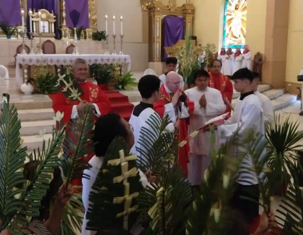 fr boquet blessing palms